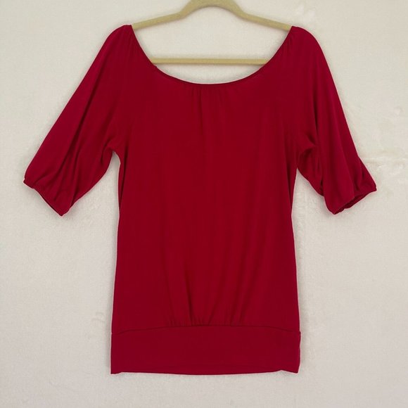 Trixxi Short Sleeve Red Beaded Top Women's Size Medium - Picture 6 of 8